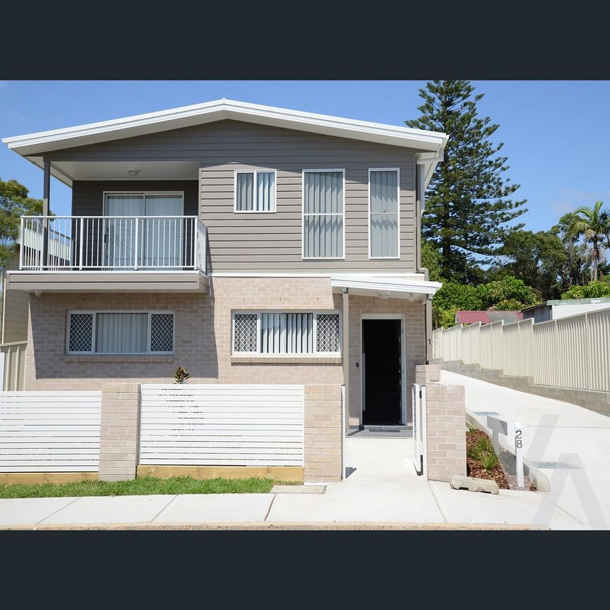 1/151 Lake Road, Elermore Vale, NSW 2287 - Photo 1