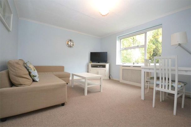 Hepple Close, Isleworth - 1 bedroomProperty for lettings - Chasebuchanan - Photo 1