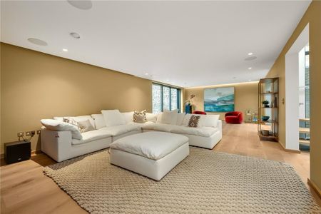 4 bedroom detached house to rent - Photo 3