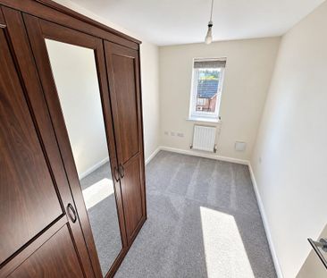 3 bedroom end of terrace house to rent - Photo 3