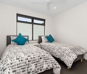 Unit 1/20 Iluka Street, Safety Beach. - Photo 1