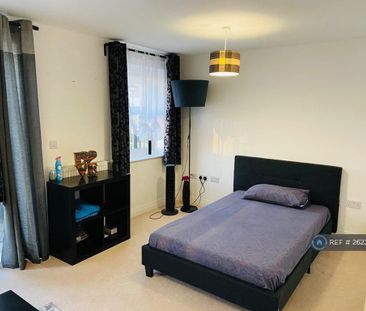 1 bedroom in a house share to rent - Photo 1