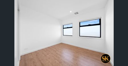 Introducing a Spacious Double-Storey Townhouse in a Prime Location! - Photo 4