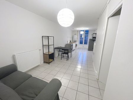 Appartement À Louer 2 Pièces , 36 M² - Photo 2