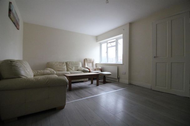 Pole Hill Road, Uxbridge - Photo 1