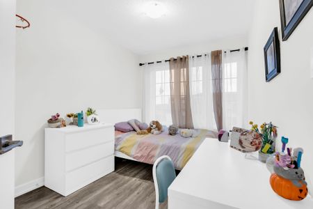 For Lease - 1317 Shevchenko Boulevard, Oakville, Ontario - Photo 4