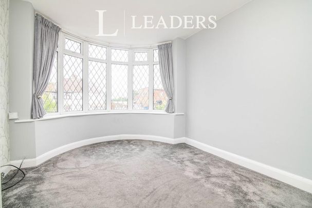 3 bedroom semi-detached house to rent - Photo 1