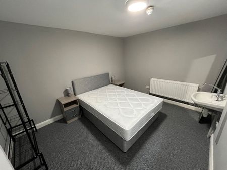 28A University Street, Belfast BT7 1FZ - Photo 5