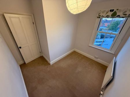 2 bedroom terraced house to rent - Photo 5