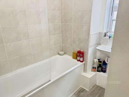 Richmond House, Marlborough Street, Faringdon, Oxfordshire, SN7 - Photo 5