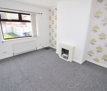 3 Bedroom Semi-Detached House - Photo 1