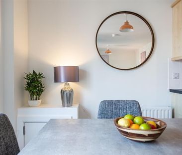 Apartment 610 College Court Central, 56 King Street, Belfast, BT1 6BZ - Photo 3