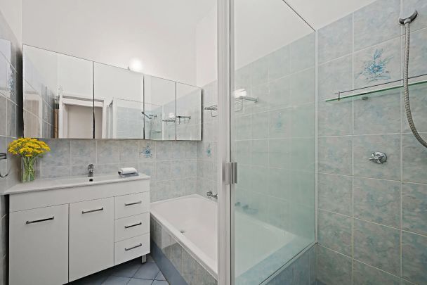 Sundrenched Three Bedroom Villa - Photo 1