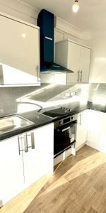 State Mansions, Ilford, IG6, Property for rent - Photo 3