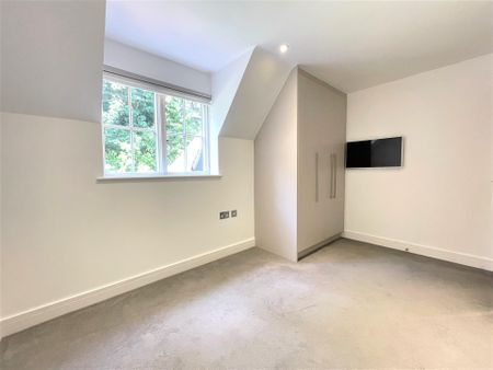 Maisonette to rent with 2 bedrooms, Queens Court, Walton On The Hill - Photo 5
