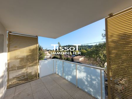 Location Appartement 2 pièces 43m² NIMES 30000 - Photo 5