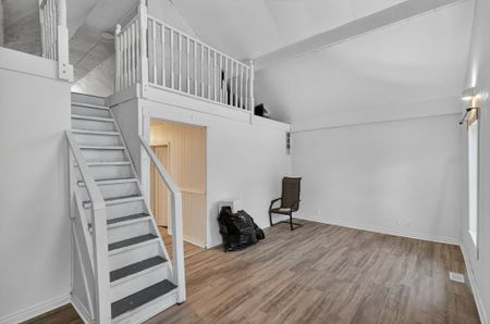 For Lease - 71 Teal Avenue, Hamilton, Ontario - Photo 2