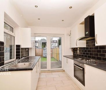 2 bedroom terraced house to rent - Photo 5