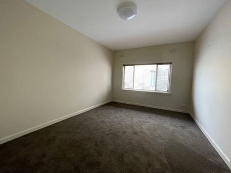 10 / 400 Barkly Street, ELWOOD - Photo 4