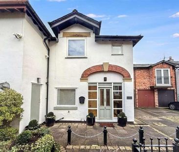 Mews Cottage, East Downs Road, Bowdon, Altrincham, WA14 - Photo 2