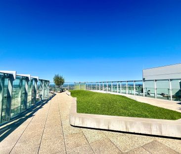 Luxury | Modern | Convenient | One Bedder + Study in the heart of P... - Photo 4