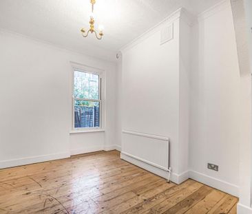 4 bedroom terraced house to rent - Photo 5