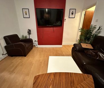 3 Bed Flat, Milton Road, SO15 - Photo 5