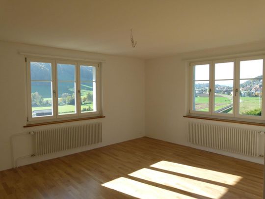 Charmante 3.5-Zimmerwohnung mit Balkon in Boll - Photo 1