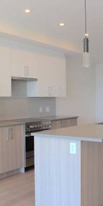 New Executive Rental - 2 Bed, 2 Bath Condo - Photo 4