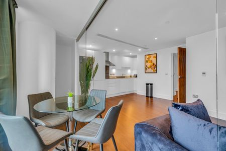 2 Bed Flat, Lincoln Plaza, E14 - Photo 3