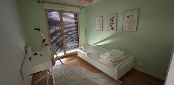 Appartement à louer 4 pièces 89m² - Photo 2