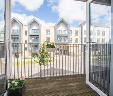 Regiment Gate, Beaulieu Park, Cm, CM1 - Photo 3