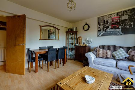 2 bed Flat in Wheathill House Croydon Road, London, SE20 7UJ - Photo 2