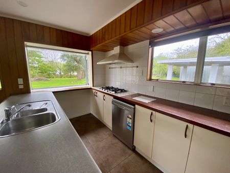 Property Management191 Postman Road, Dairy Flat - House for Rent - Photo 3