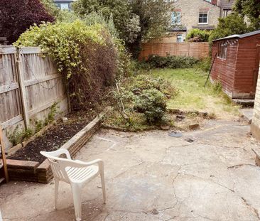 1 bedroom in a house share to rent - Photo 3