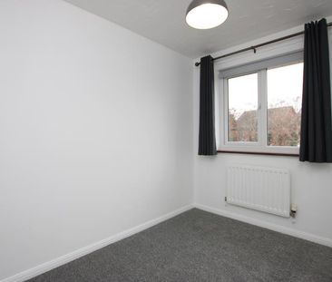 2 bedroom semi-detached house to rent - Photo 2