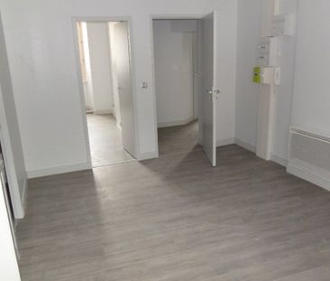 2 pièces, 39m² en location à Saint Yrieix La Perche - 390 € par mois - Photo 3