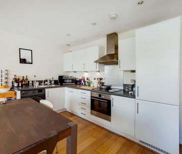 1 bedroom flat to rent - Photo 3