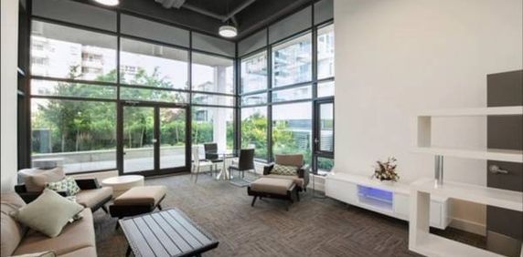 2-BR Brand new condo in DT Victoria - Photo 2