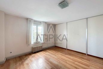 Casa señorial junto a la Clínica Teknon, Barcelona