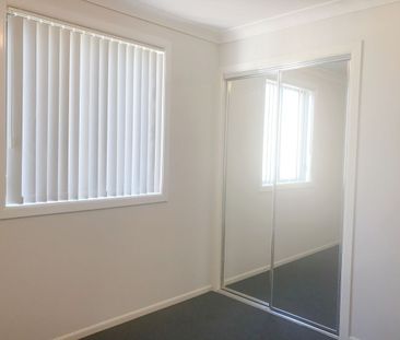 Stylish Modern Home Close to Everything - Photo 2