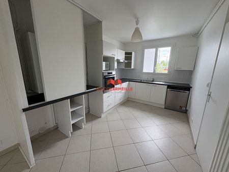 Location Maison 6 pièces 122m² - Photo 4