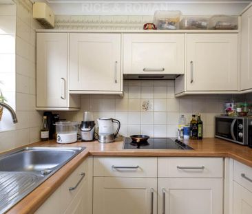 1 bedroom retirement property to rent - Photo 3