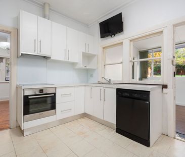 369 KENILWORTH STREET, East Albury NSW 2640 - House For Rent | Domain - Photo 1