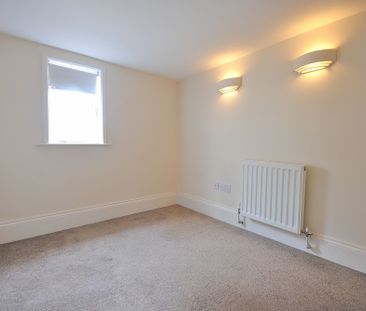 2 bedroom flat to rent, - Photo 2