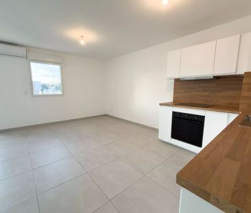 location vide 3p 67.70m² + terrasse + stationnement - Photo 6