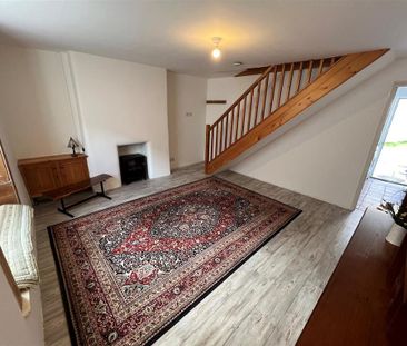2 bedroom terraced house to rent - Photo 6
