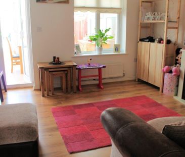 2 bedroom semi-detached house to rent - Photo 6