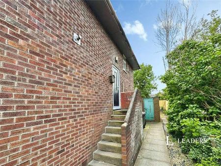 Meeanee Drive, Nantwich, Cheshire, CW5 - Photo 5
