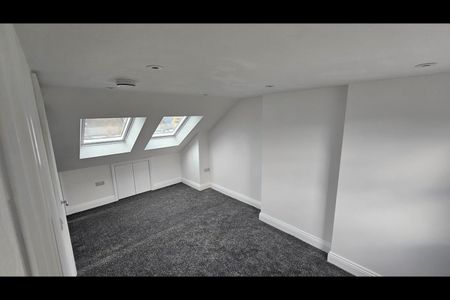 3 Bed Flat, Mabley Street, E9 - Photo 2